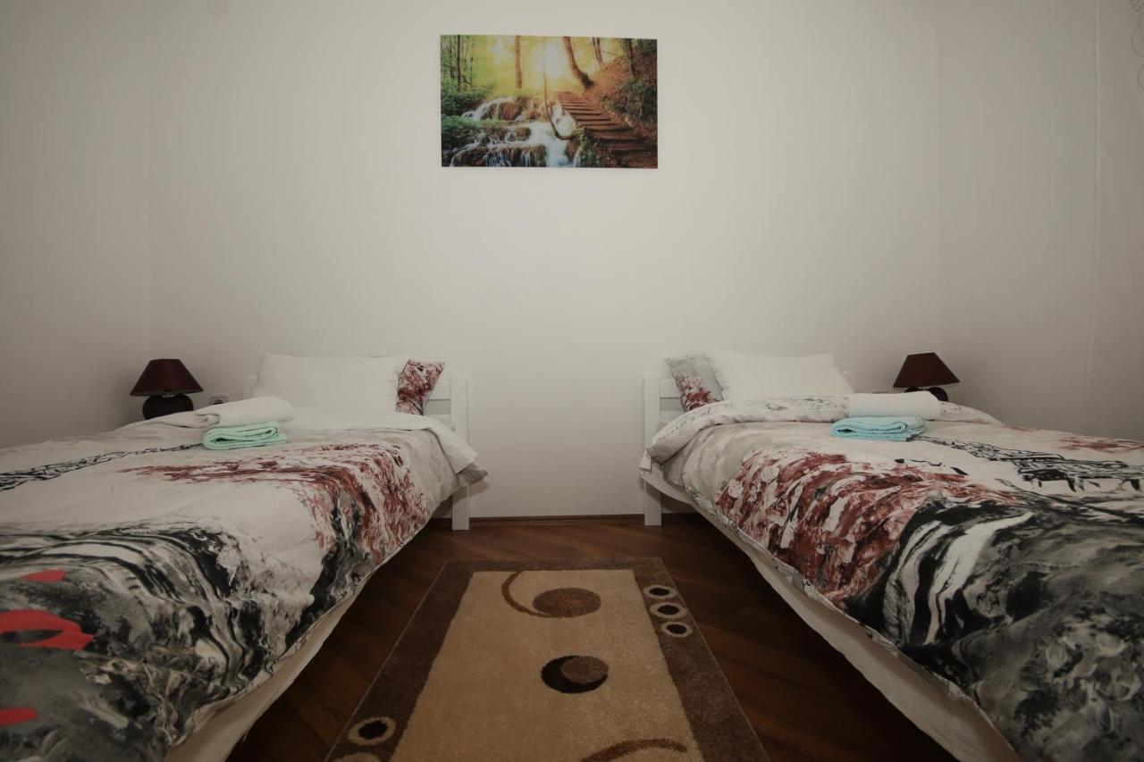 Apartman Lucija & Luka Otocsán Kültér fotó